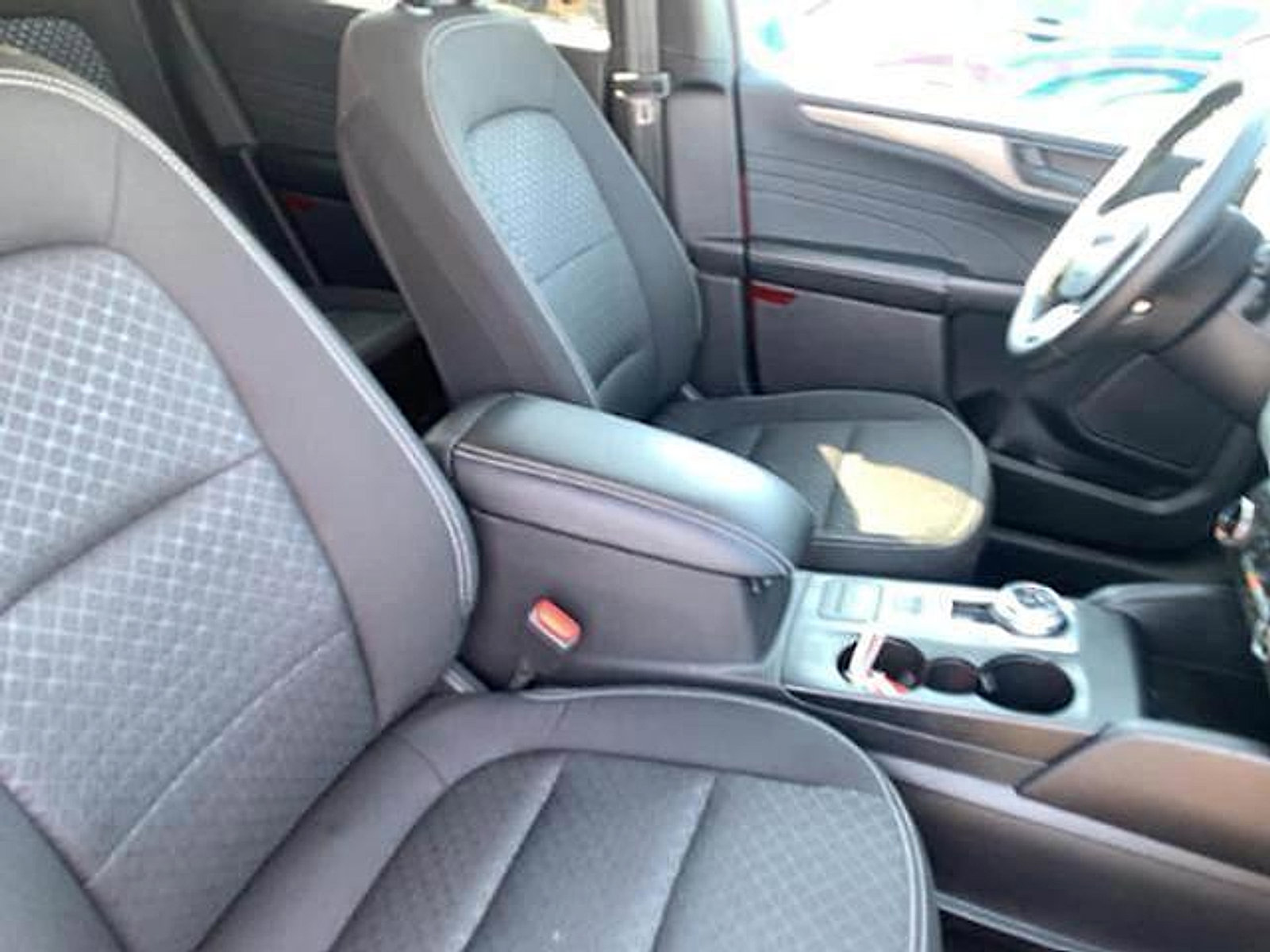 Used 2024 Ford Escape Active image 10