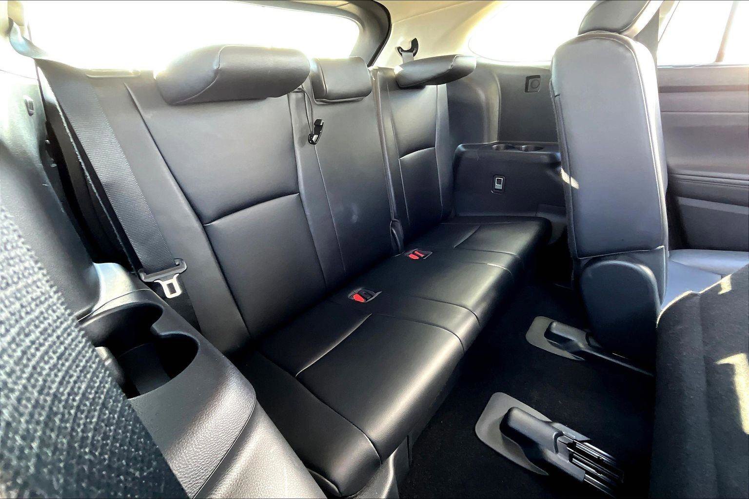 Used 2023 Toyota Highlander XLE image 28