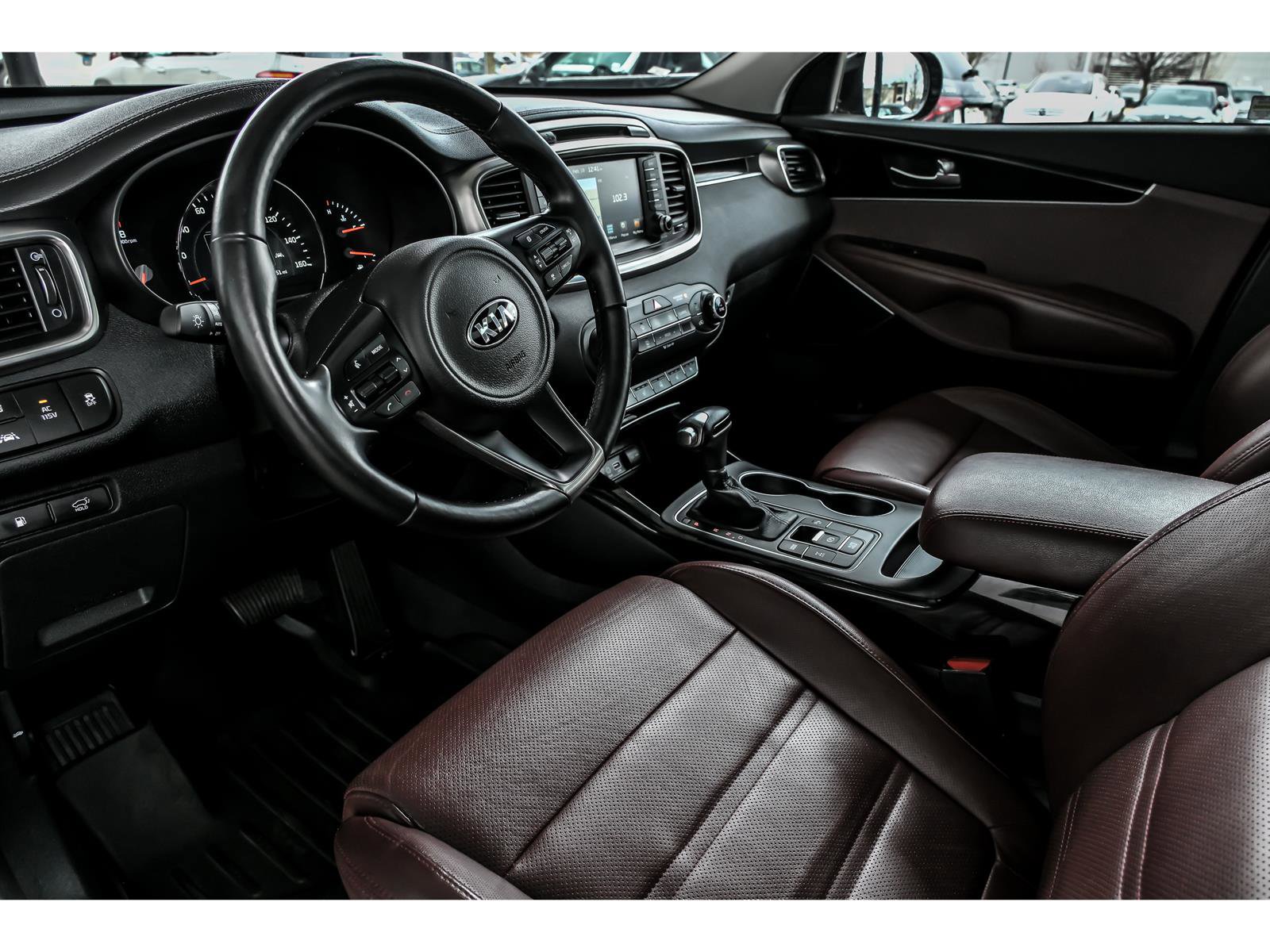 Used 2018 Kia Sorento SX image 10