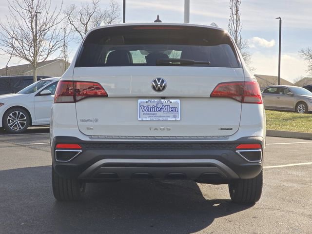 Used 2023 Volkswagen Taos SE w/ Panoramic Sunroof Package image 23