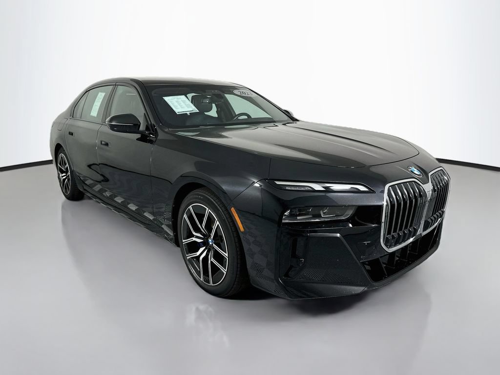 Used 2023 BMW 740i RWD image 7