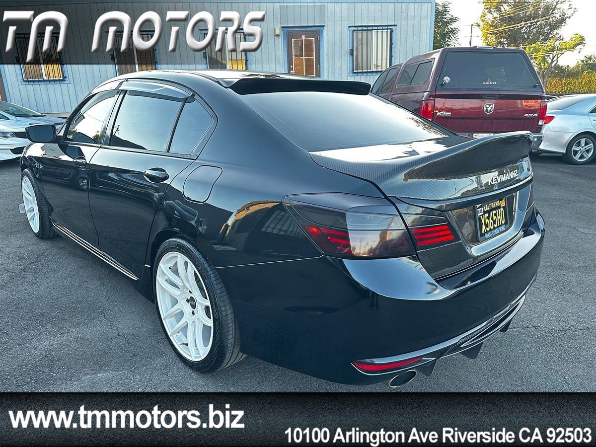 Used 2017 Honda Accord Sport Special Edition image 4