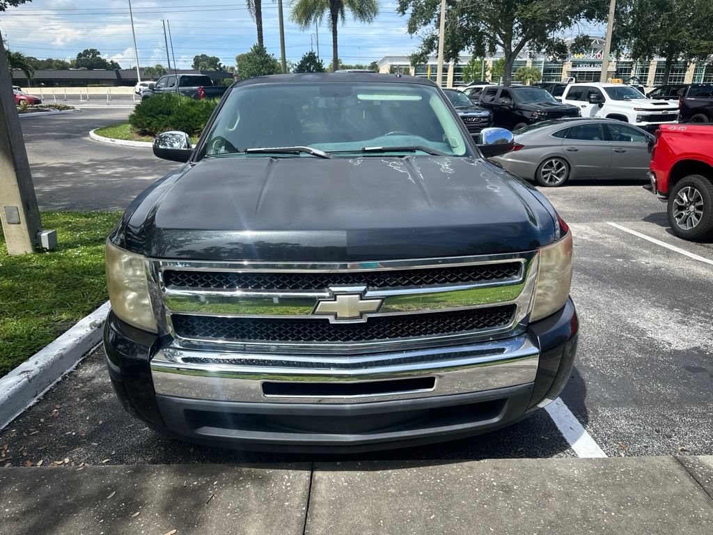 Used 2010 Chevrolet Silverado 1500 LT w/ Power Pack Plus RWD image 3