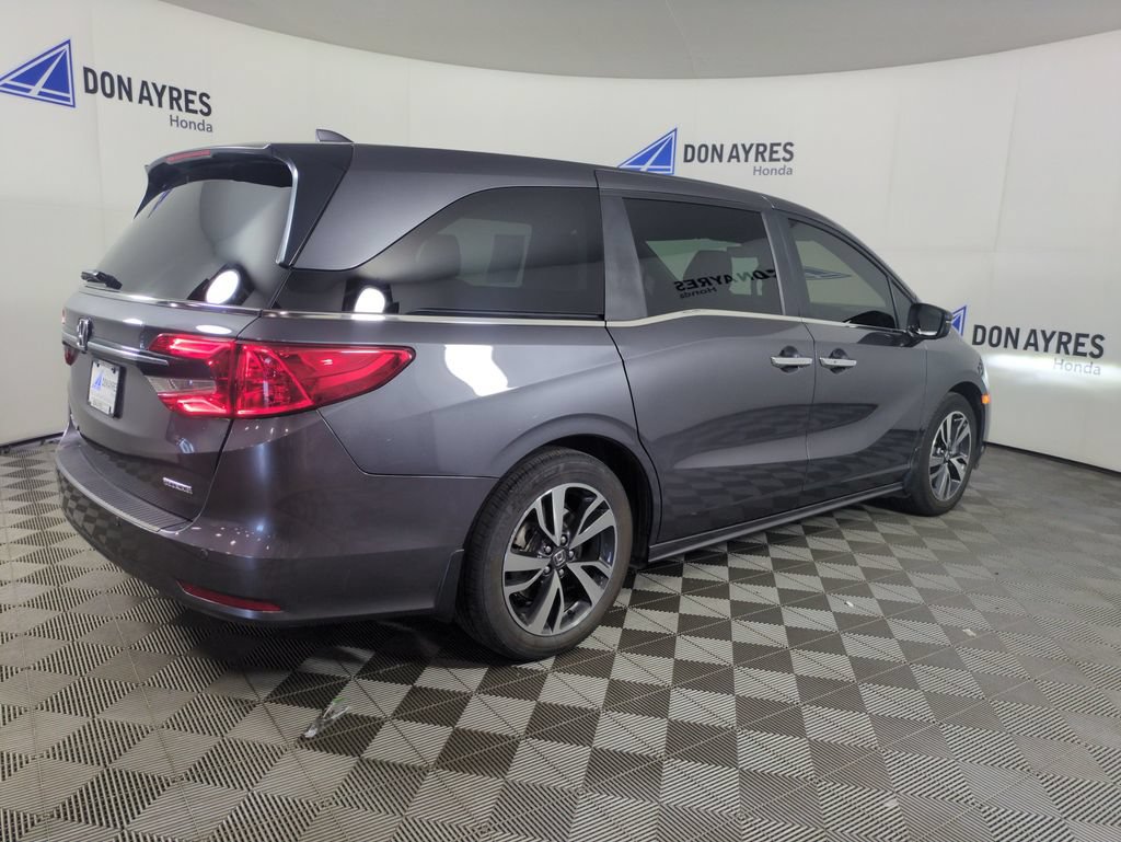 Certified 2024 Honda Odyssey Touring image 9