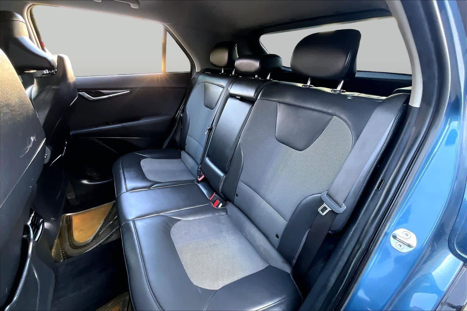 Used 2023 Kia Niro EX Touring FWD image 21