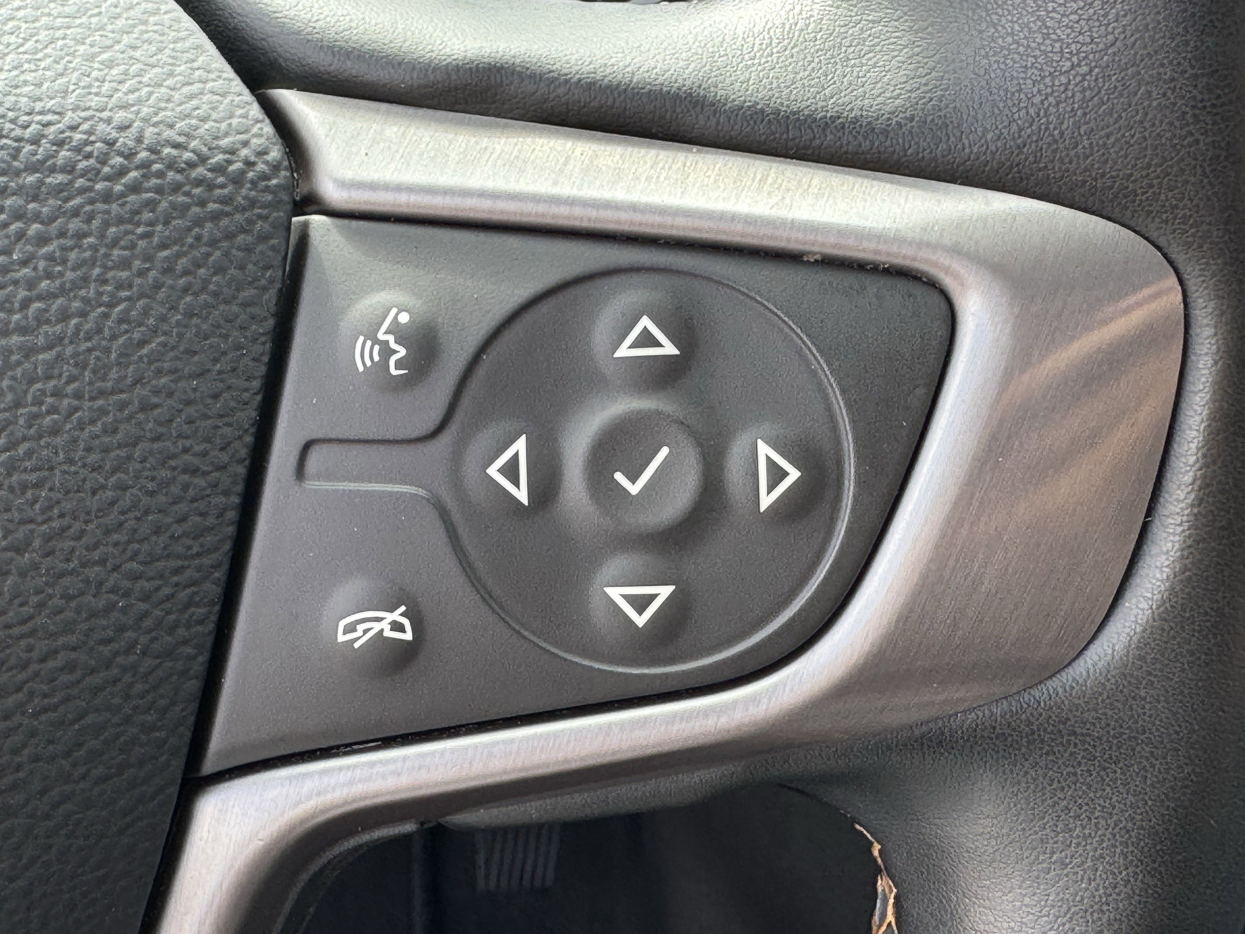 Used 2023 GMC Terrain AT4 image 23