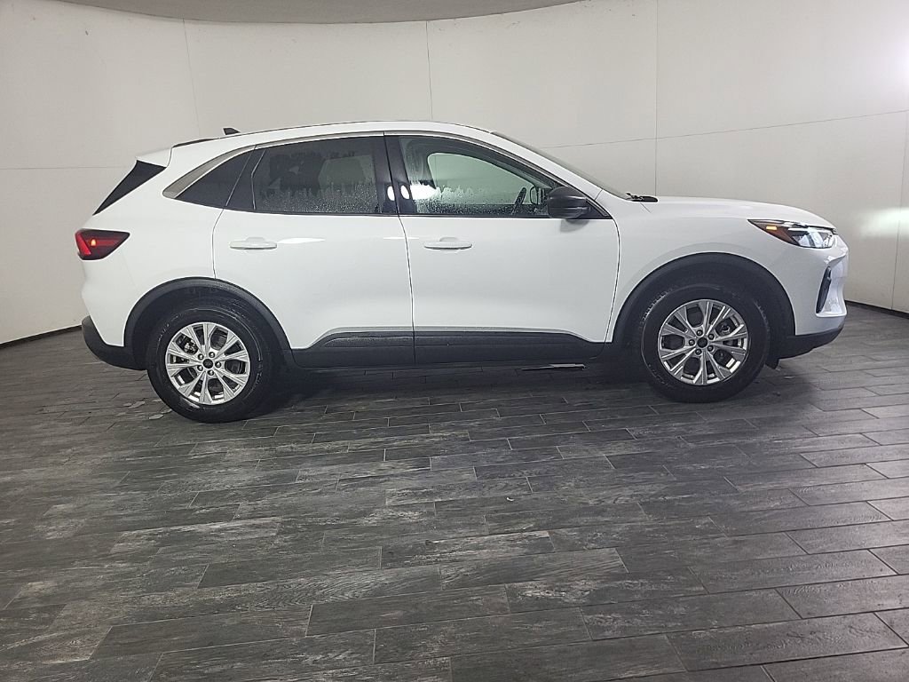 Used 2024 Ford Escape Active image 4