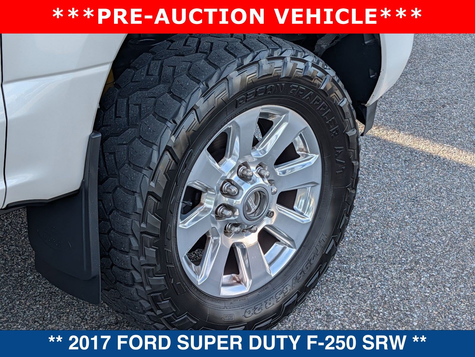 Used 2017 Ford F250 Platinum w/ Platinum Ultimate Package AWD/4WD image 13