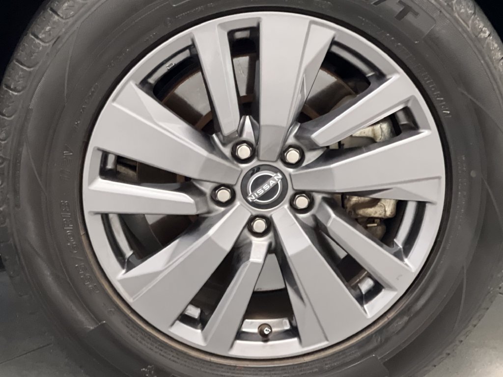 Used 2024 Nissan Pathfinder SV FWD image 76