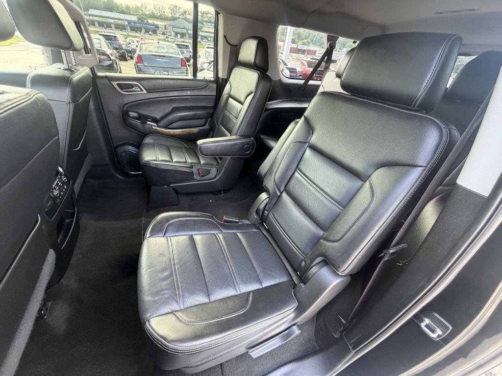 Used 2017 GMC Yukon XL Denali w/ Open Road Package AWD/4WD image 11
