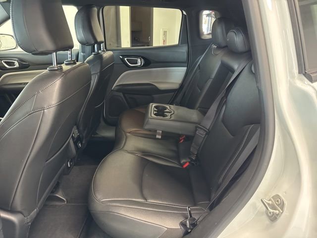 Used 2025 Jeep Compass Limited image 20