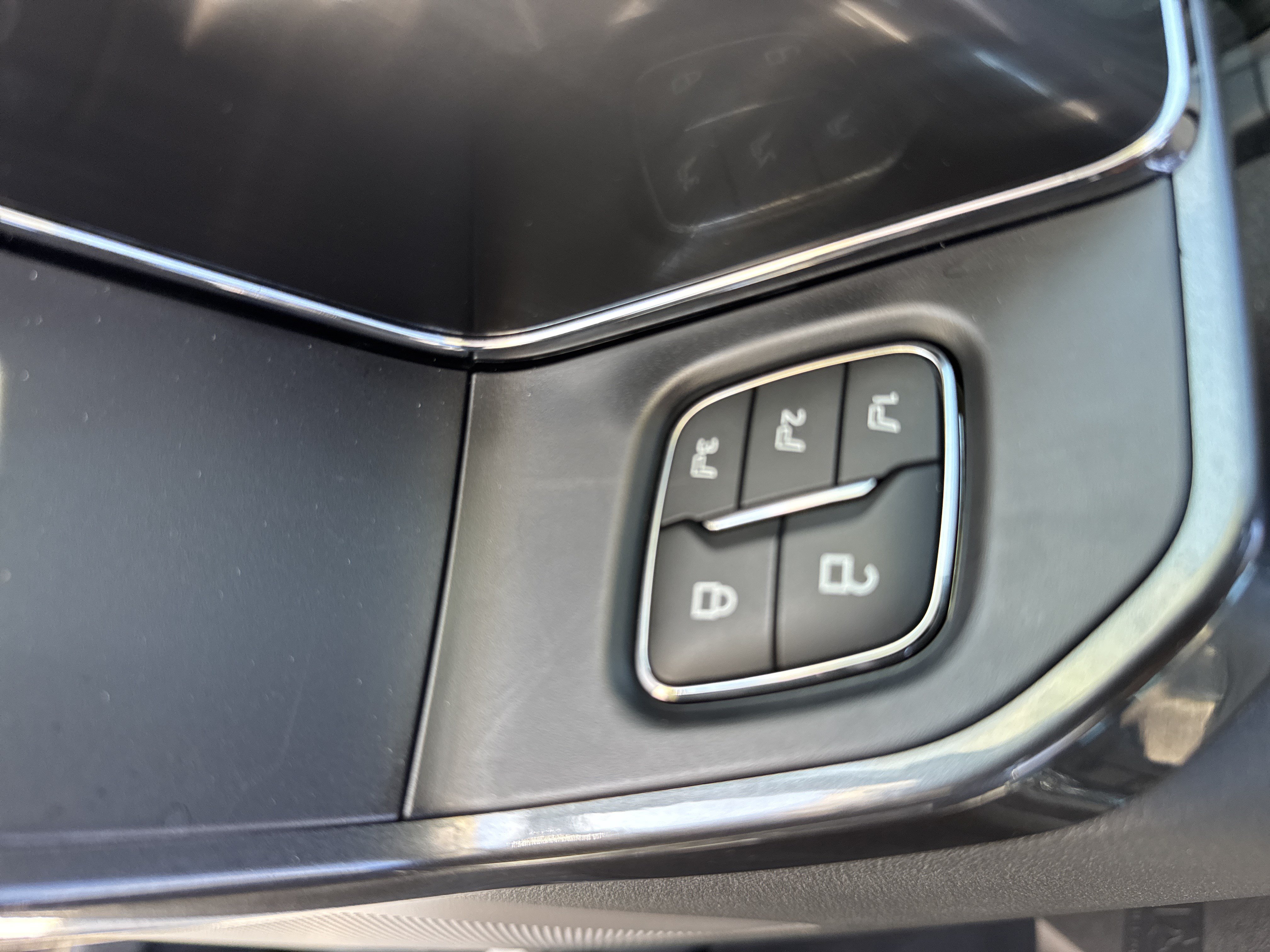 Used 2021 Ford F150 Lariat AWD/4WD image 16