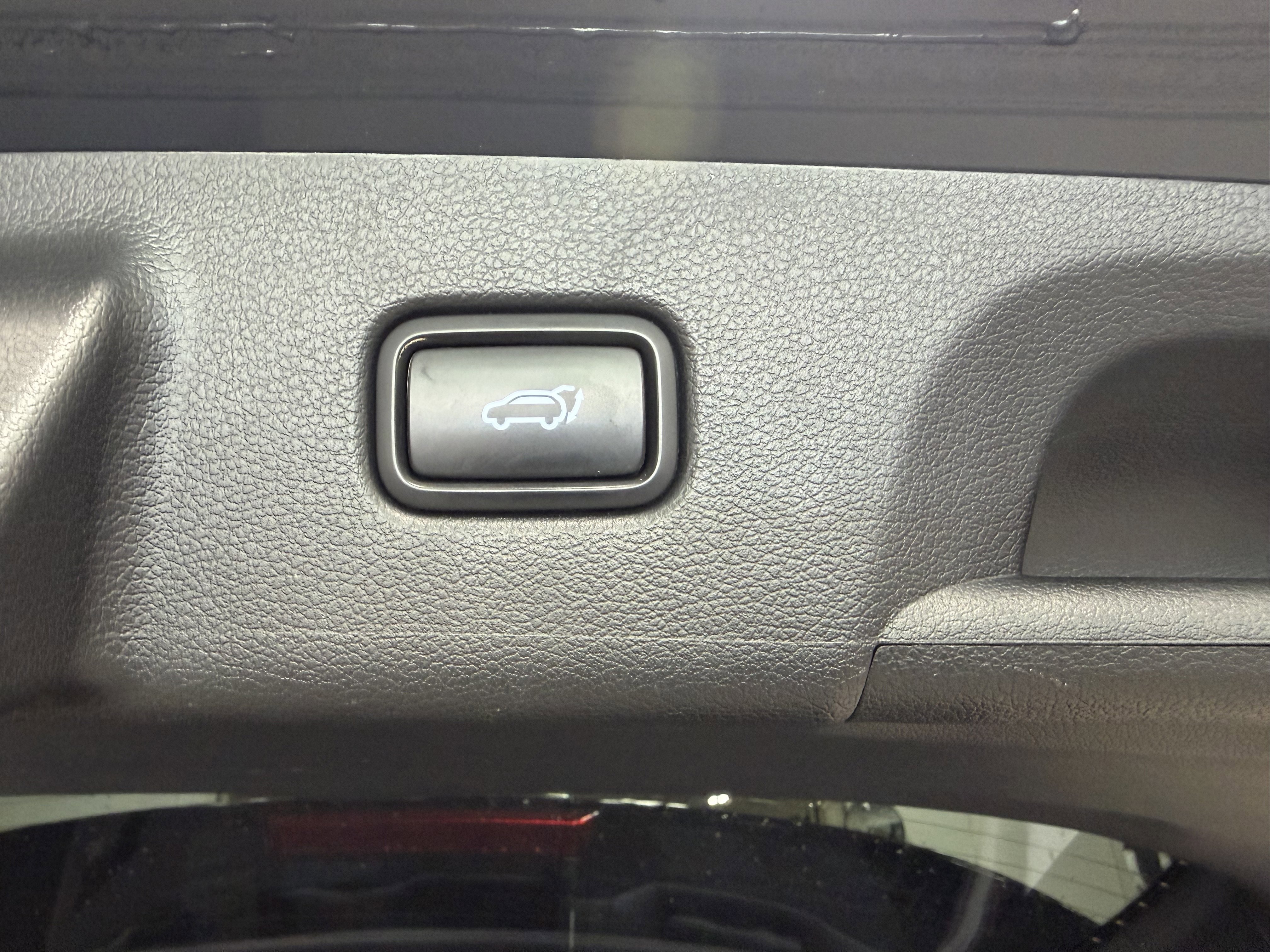 Used 2023 Hyundai Palisade Limited FWD image 39