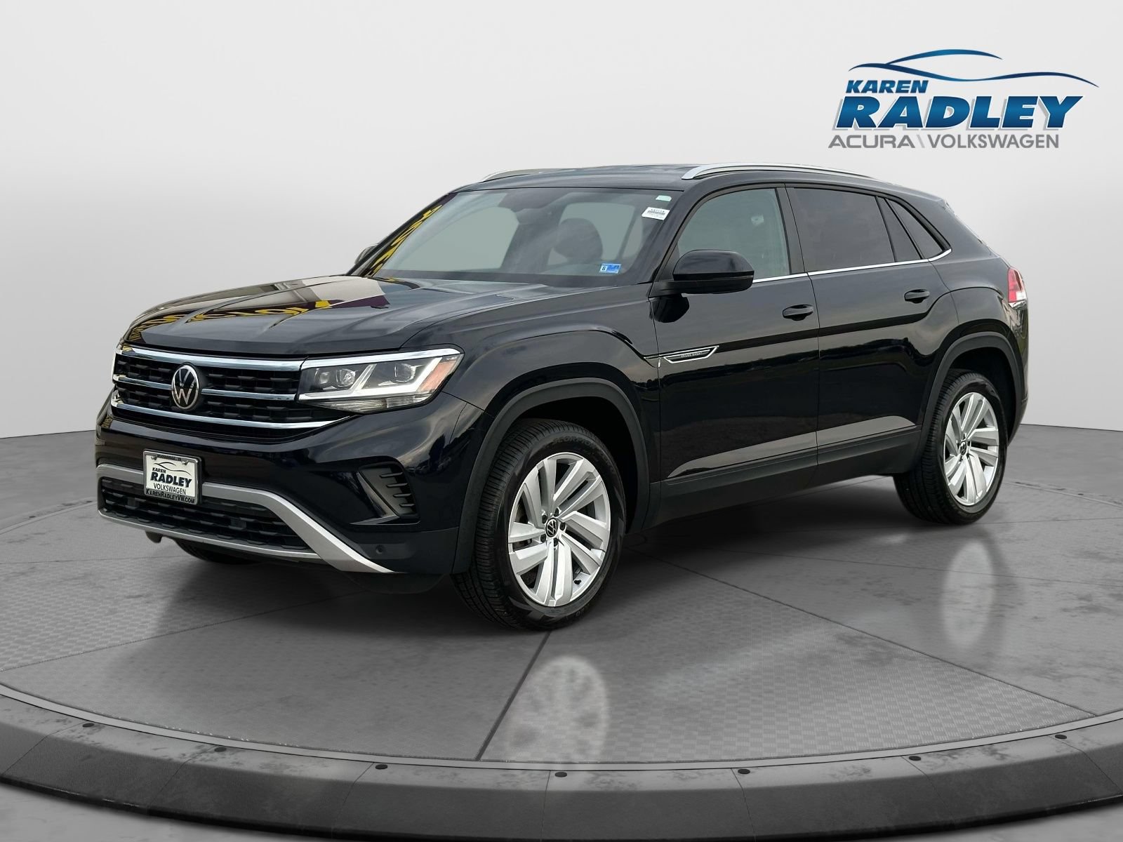 Certified 2020 Volkswagen Atlas Cross Sport SE w/ Towing Package AWD/4WD image 5