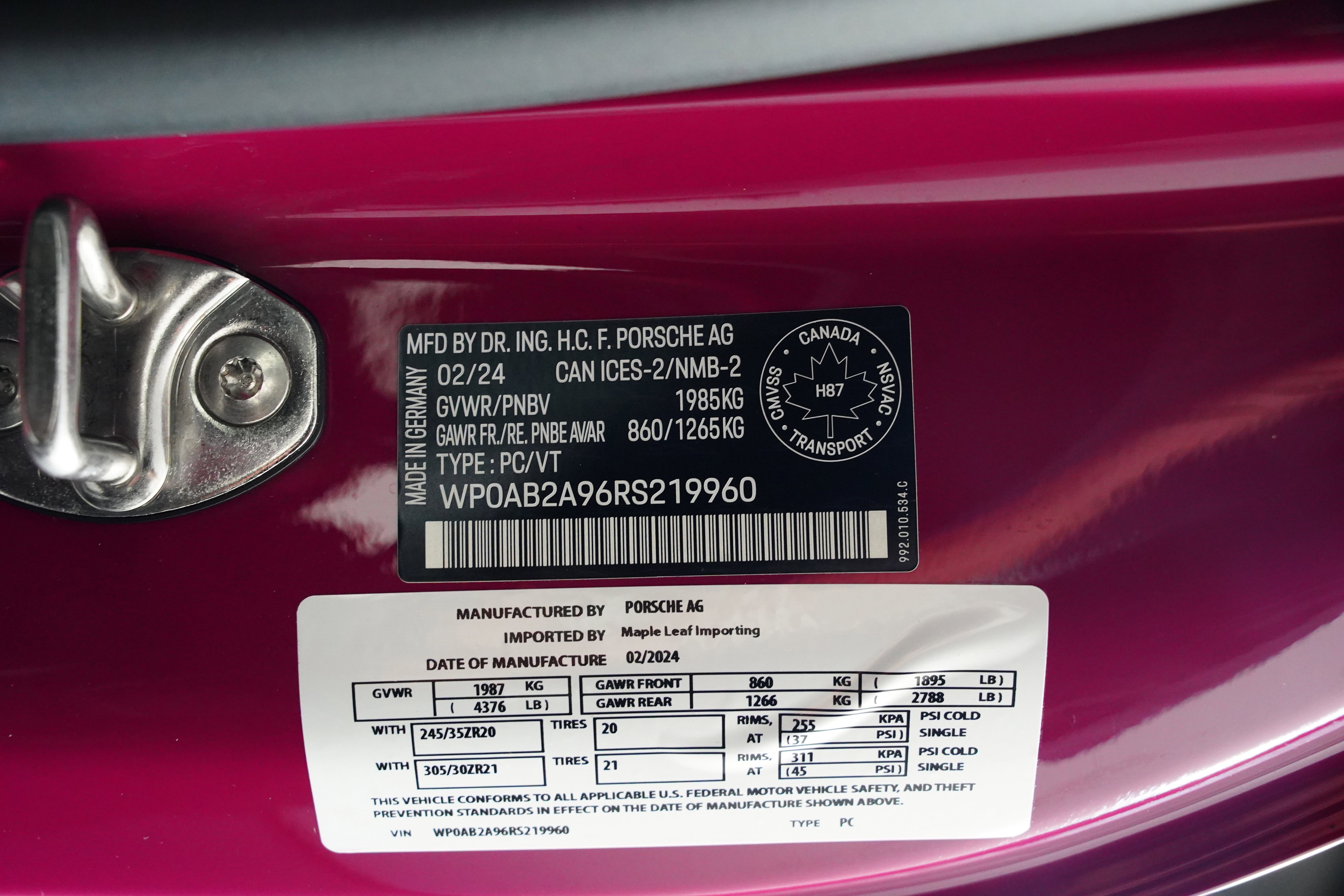 Used 2024 Porsche 911 Carrera S w/ Sport Package image 60