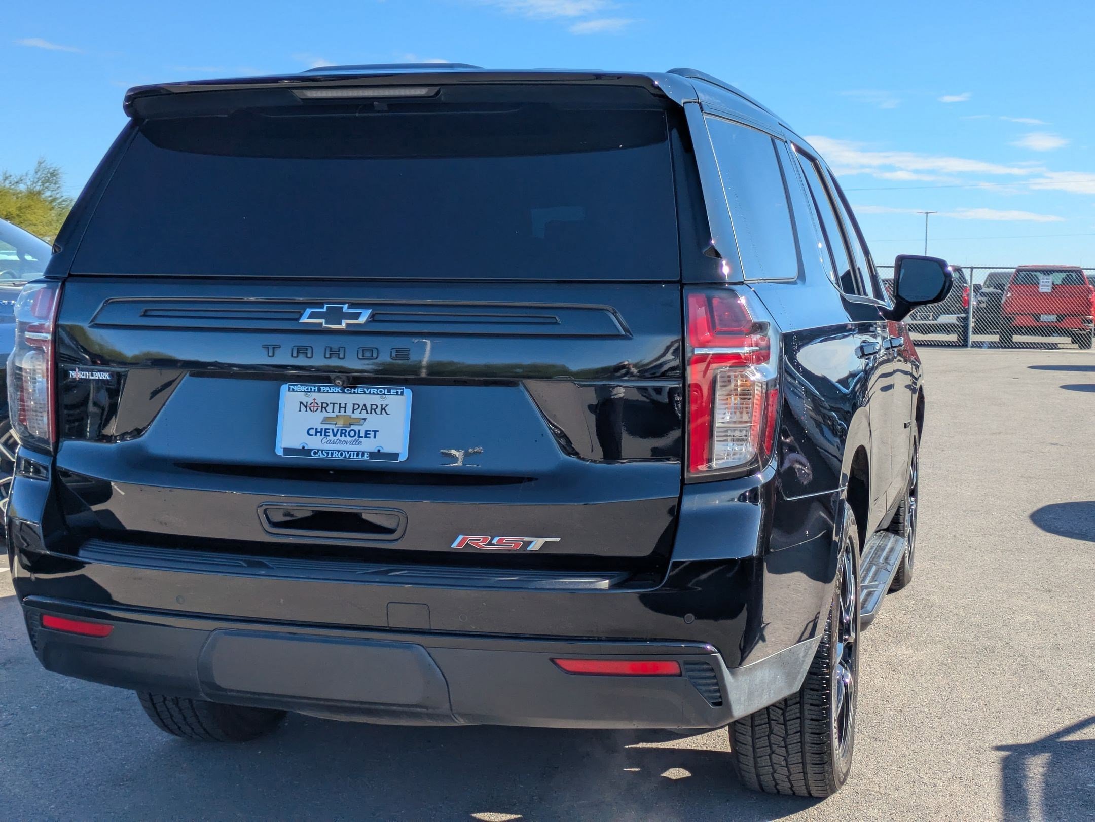 Used 2023 Chevrolet Tahoe RST image 3