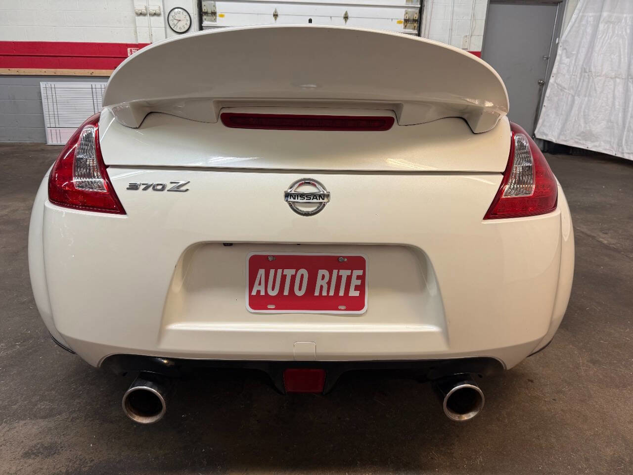 Used 2014 Nissan 370Z Touring w/ Sport Package image 7