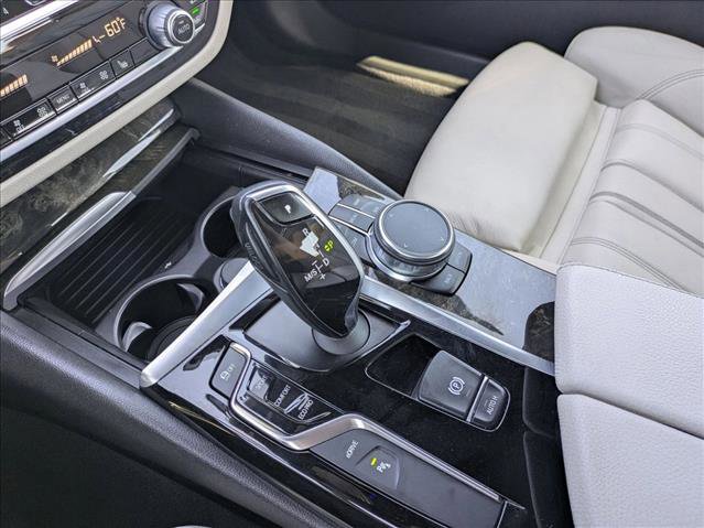 Used 2018 BMW 530e RWD image 12