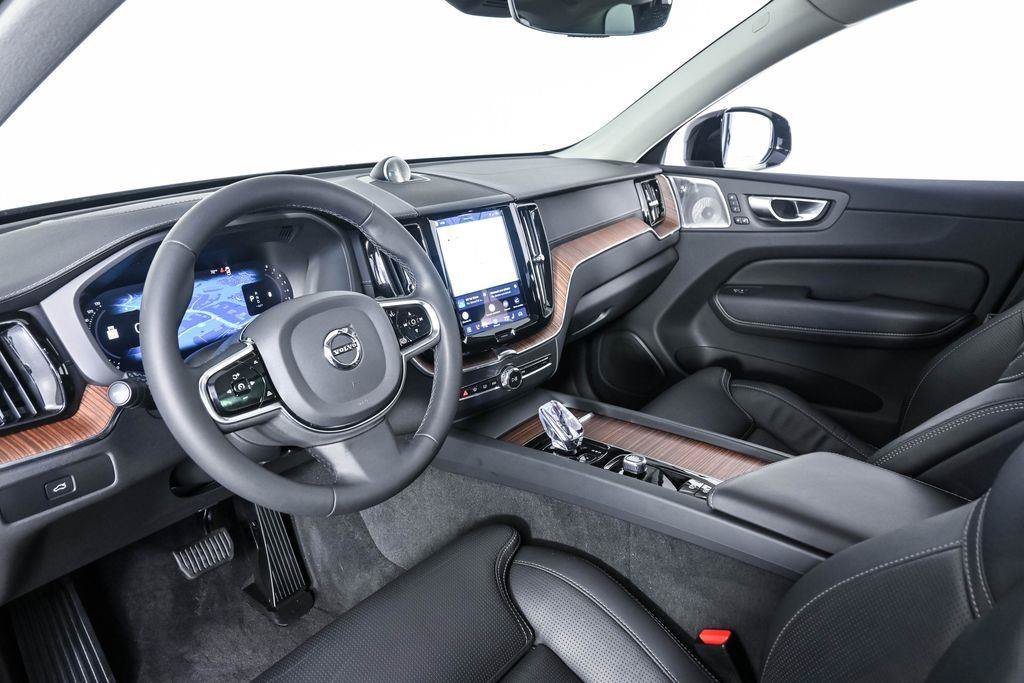 Used 2024 Volvo XC60 B5 Ultimate AWD/4WD image 6