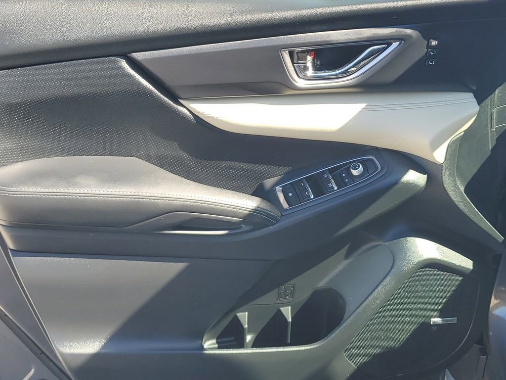 Used 2022 Subaru Ascent Limited w/ Technology Package image 43