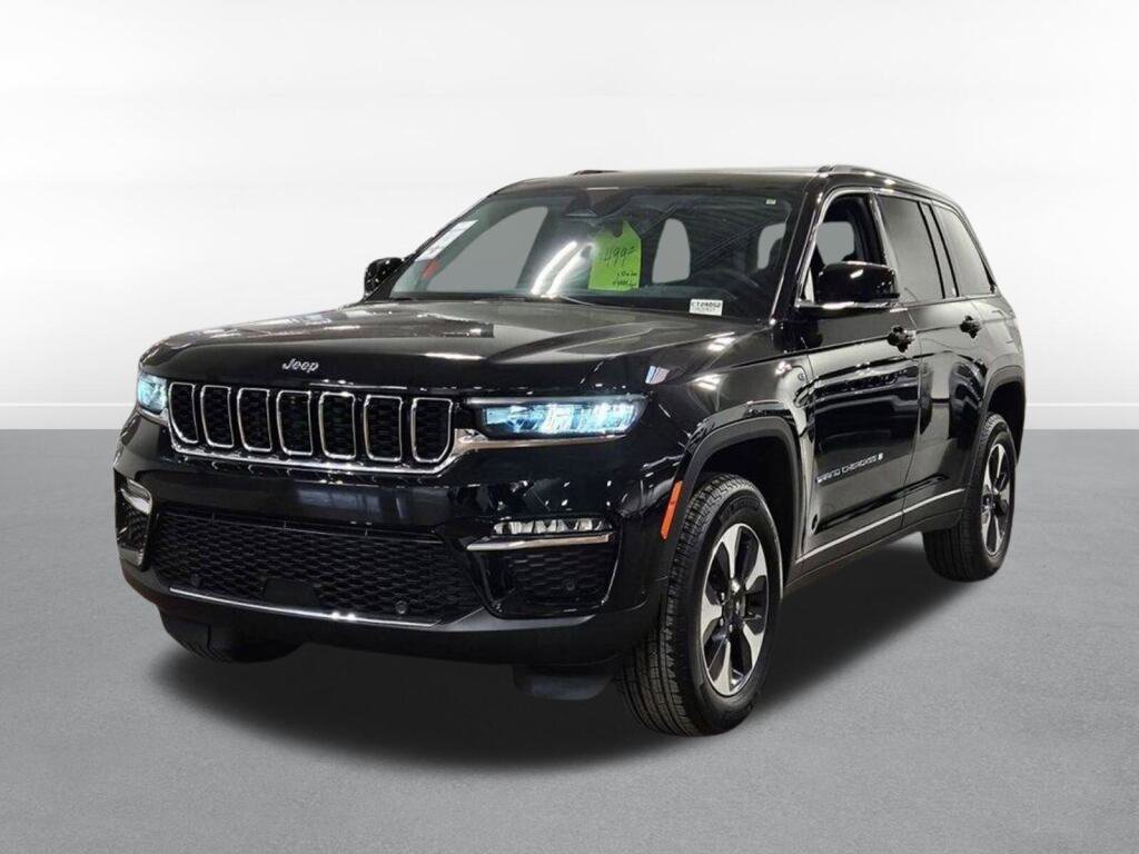 New 2024 Jeep Grand Cherokee Limited 4xe w/ Luxury Tech Group II