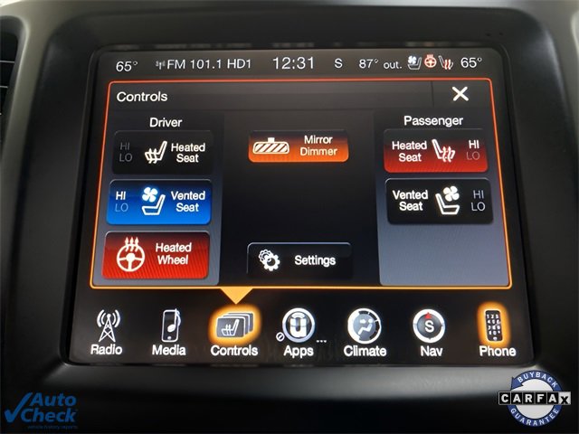 Used 2017 Jeep Cherokee Overland w/ Technology Group image 41