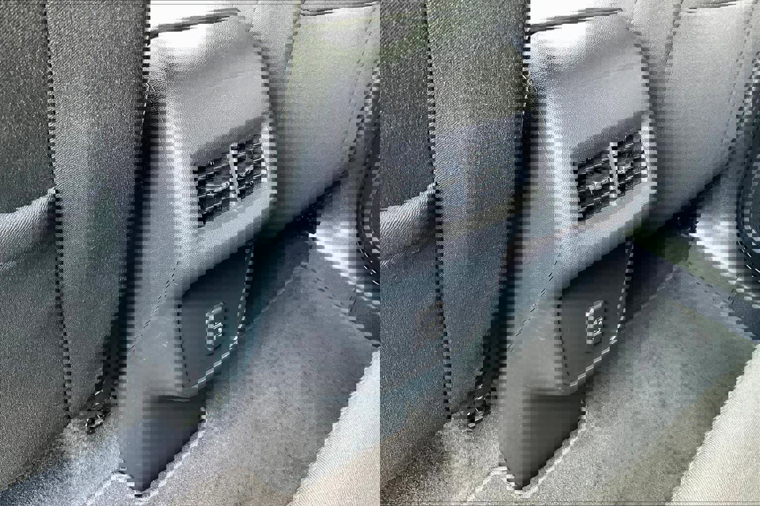 Used 2021 Chevrolet Equinox LT image 33