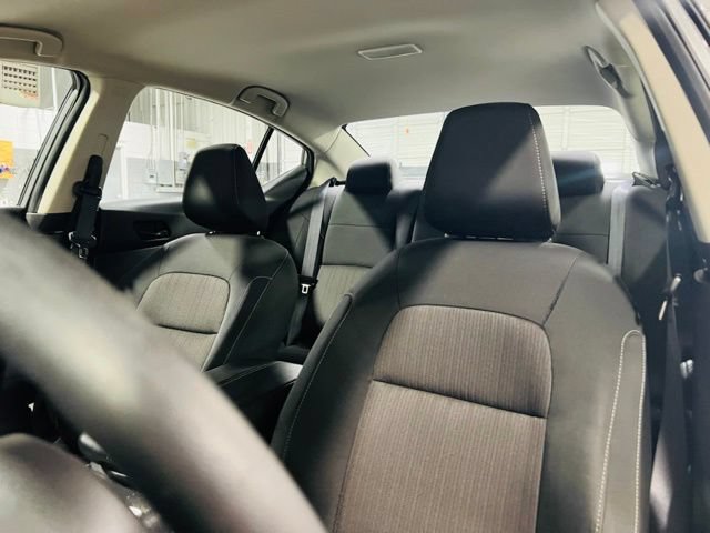 Used 2025 Nissan Altima 2.5 S FWD image 3