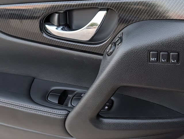 Used 2020 Nissan Rogue SL FWD image 23