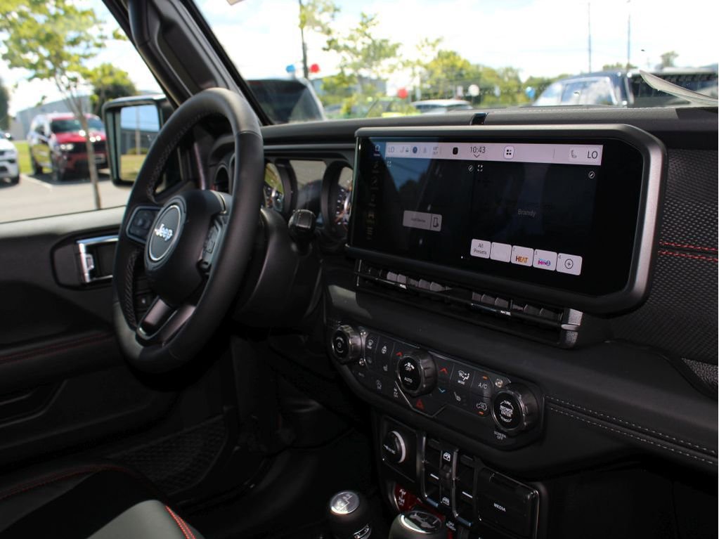 New 2025 Jeep Wrangler Unlimited Rubicon image 36