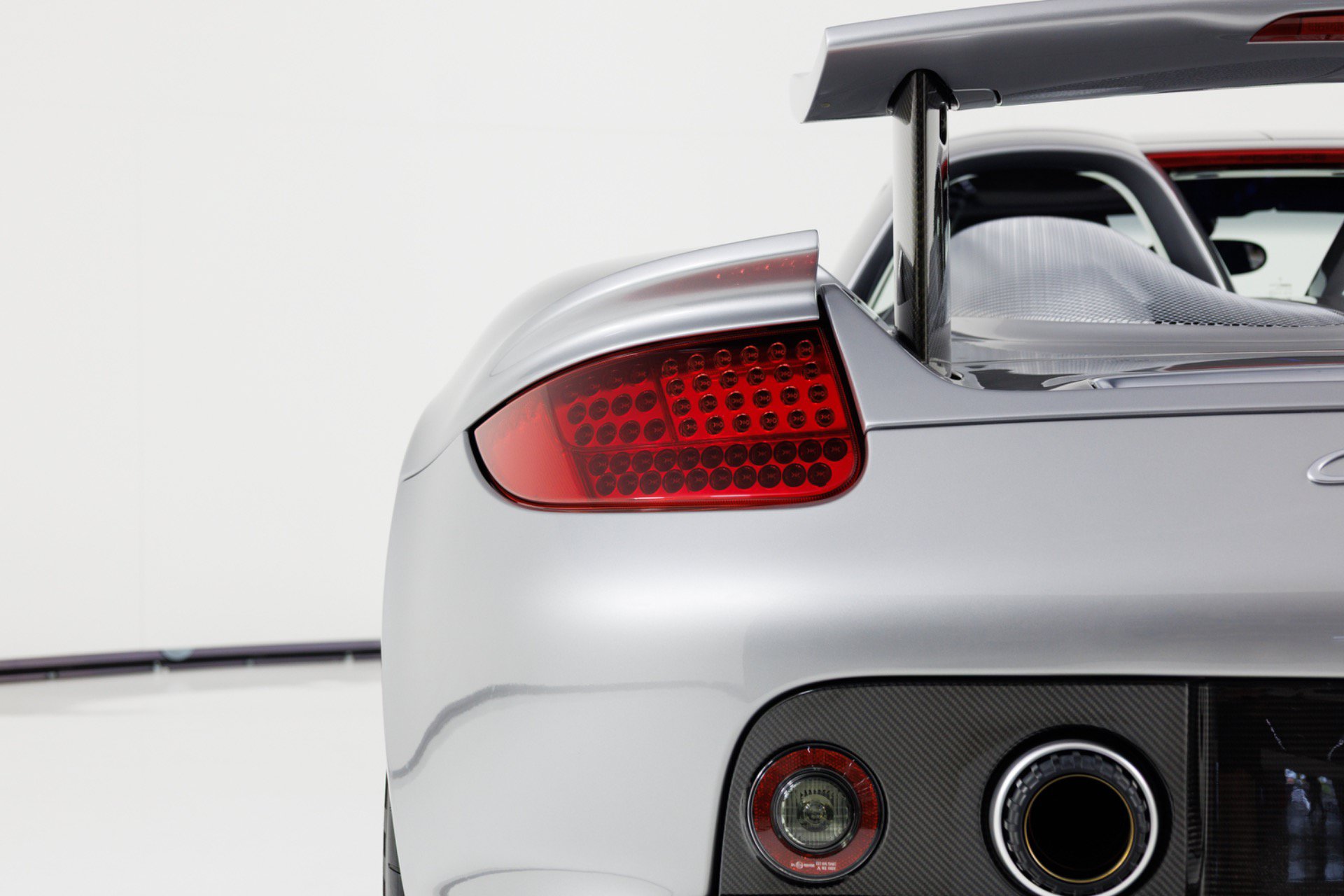 Used 2004 Porsche Carrera GT RWD image 82