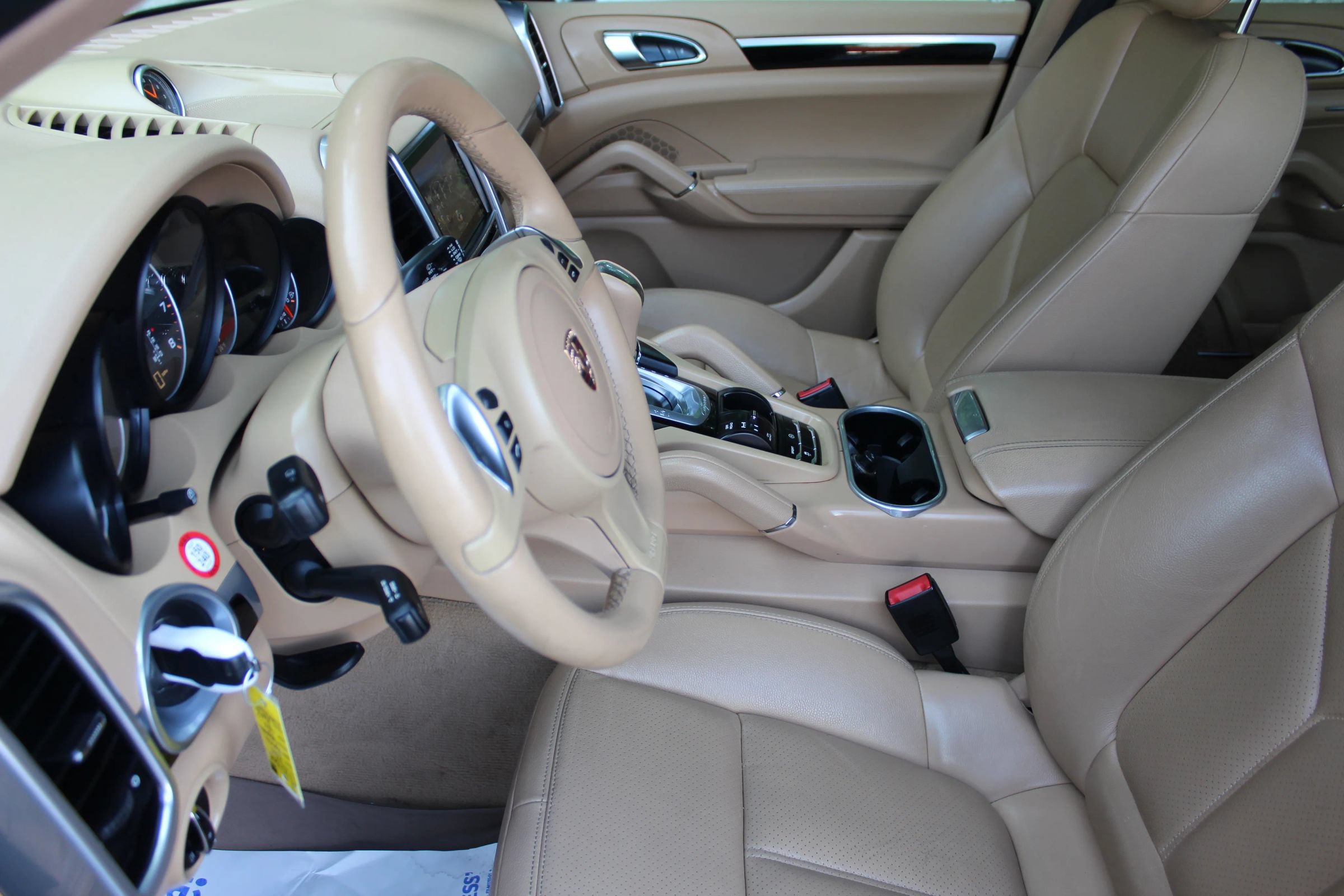 Used 2014 Porsche Cayenne AWD/4WD image 10