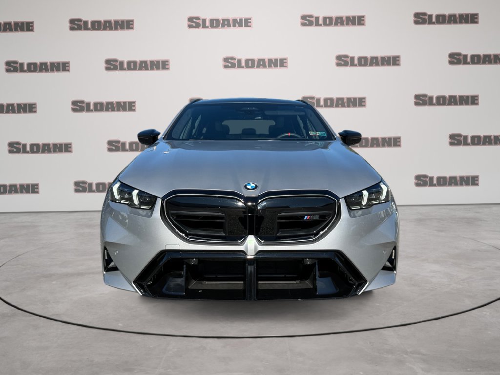 Used 2026 BMW M5 Touring AWD/4WD image 8