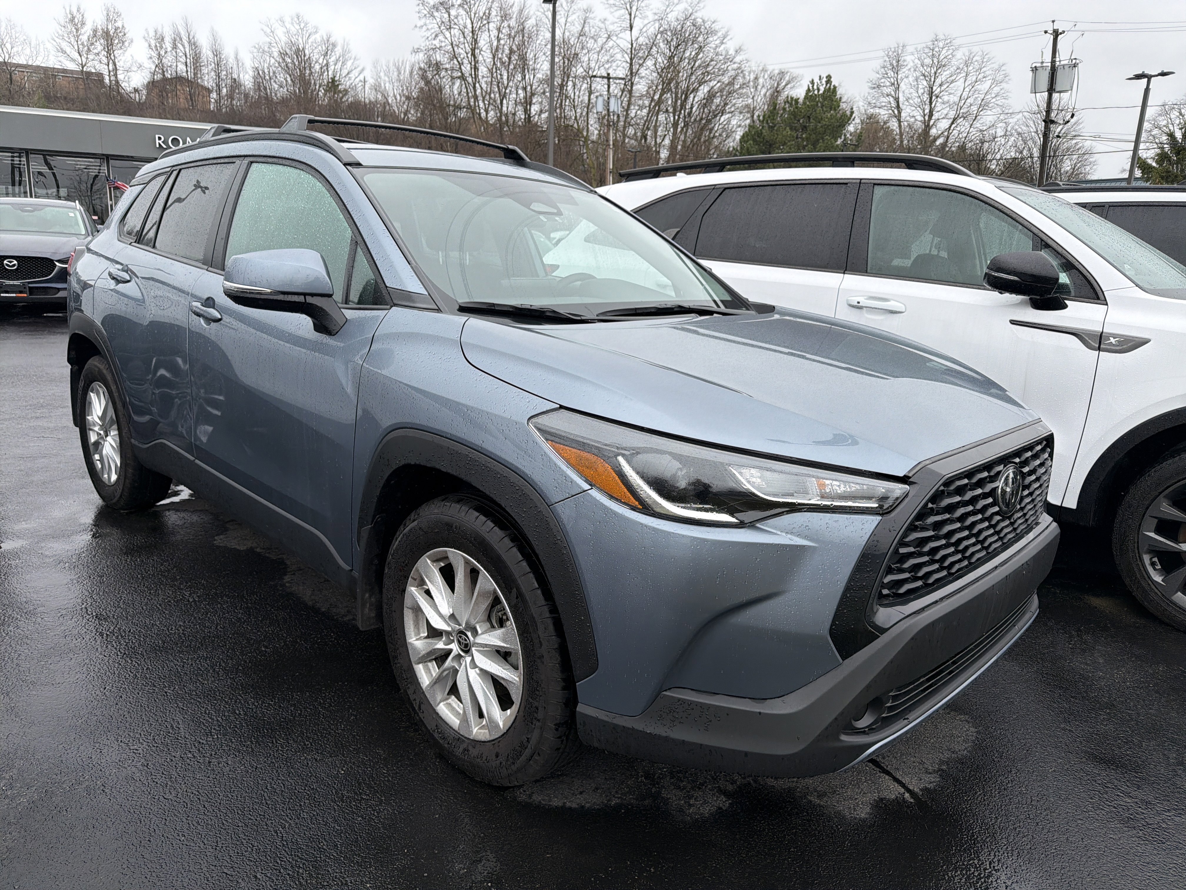 Used 2024 Toyota Corolla Cross LE image 26