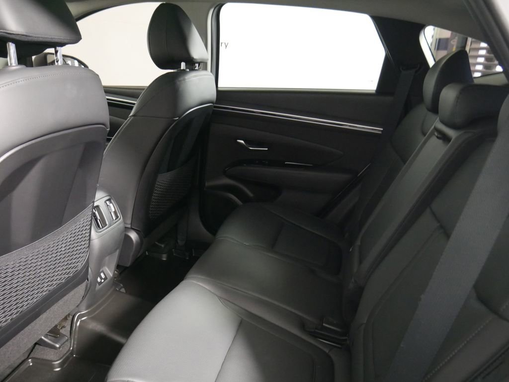 Used 2023 Hyundai Tucson Limited image 13
