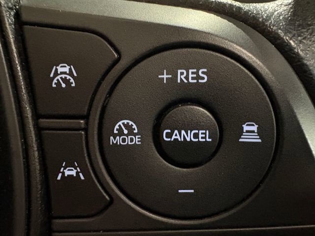 Used 2024 Toyota Corolla Cross L image 14