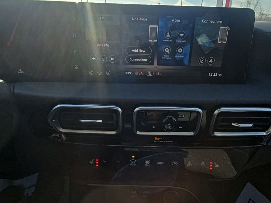 New 2026 Nissan Sentra SV w/ SV Convenience Package FWD image 18