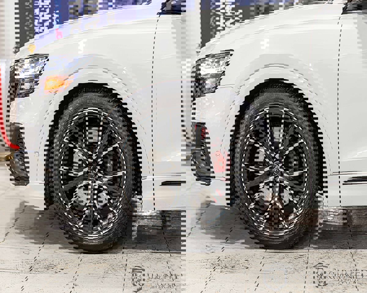 Used 2023 Audi SQ8 Premium Plus w/ Executive Package image 7