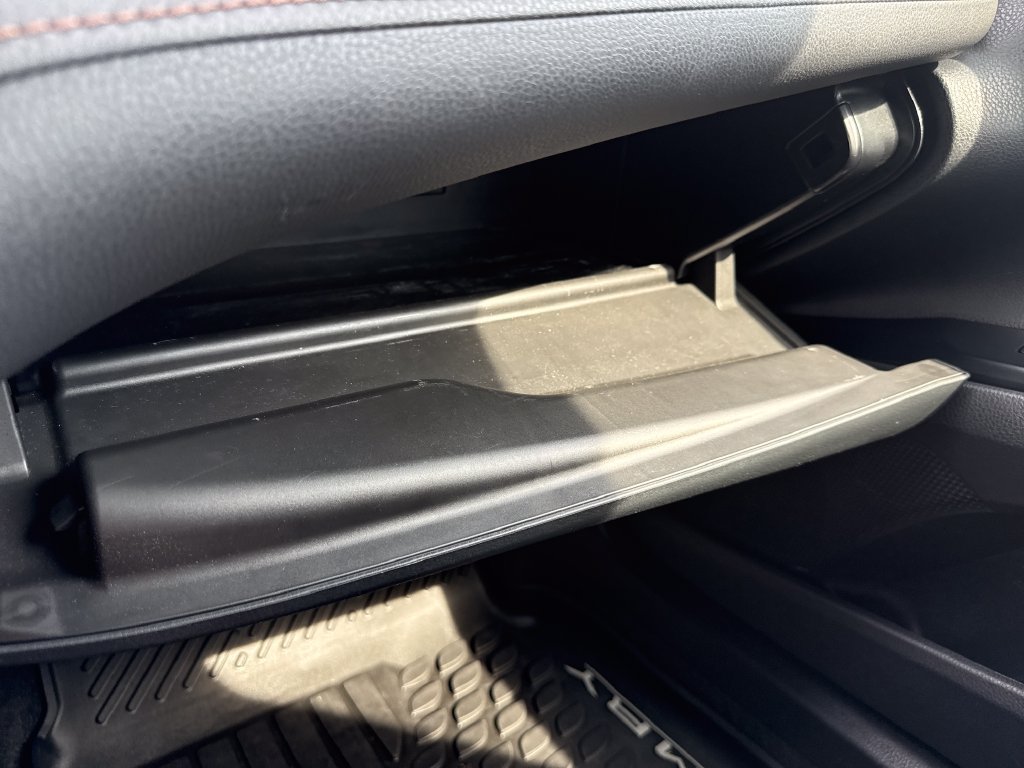 Used 2018 Toyota Camry LE FWD image 34