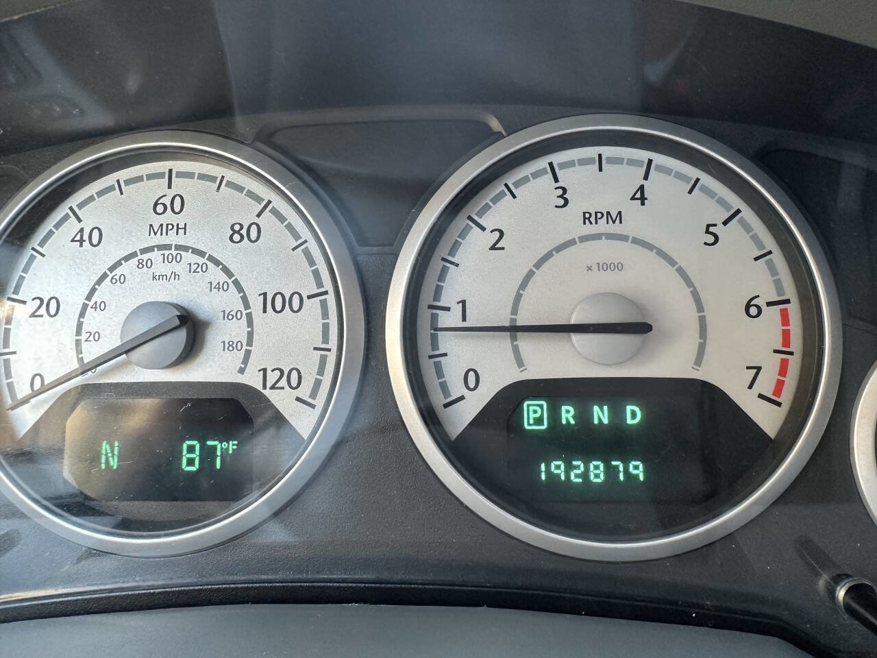 Used 2010 Chrysler Town & Country Touring image 17