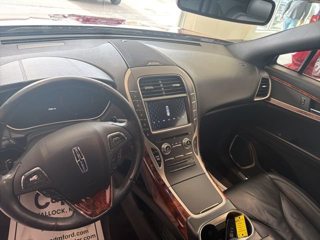 Used 2018 Lincoln MKX Reserve w/ Driver Assistance Package AWD/4WD image 11