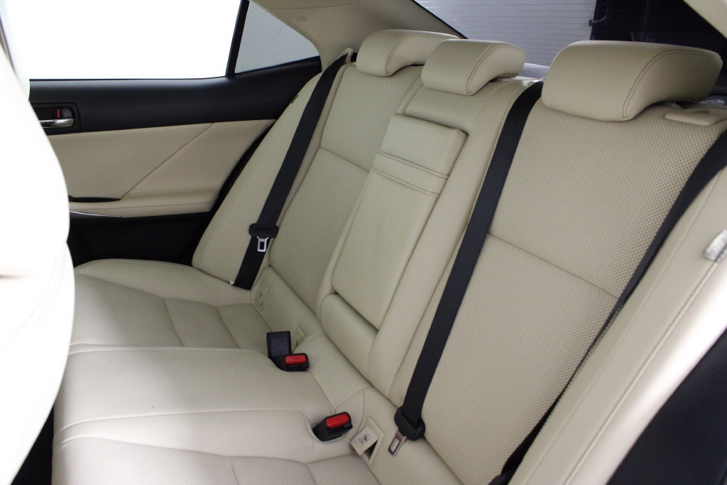 Used 2015 Lexus IS 250 AWD w/ Navigation System Package image 20