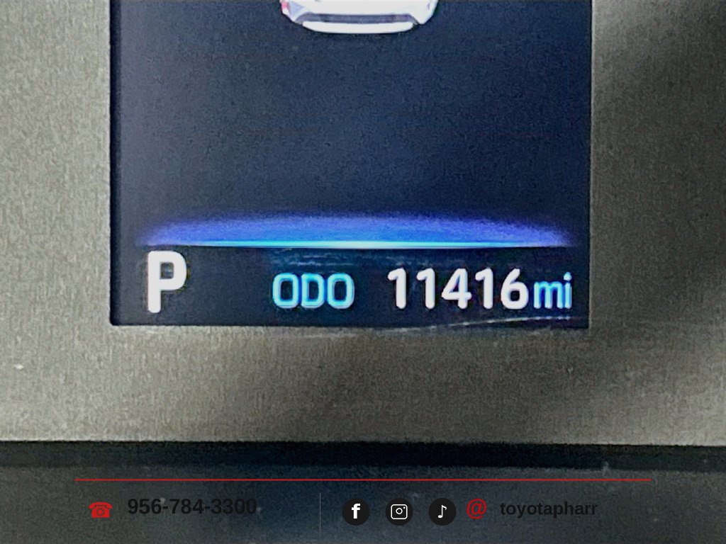 Used 2026 Toyota Corolla SE FWD image 11