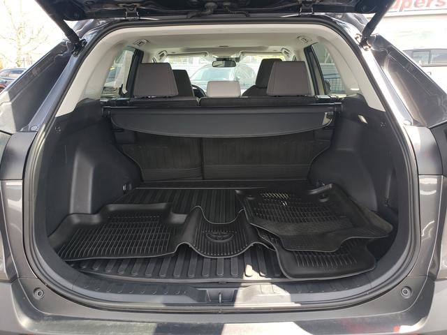 Used 2024 Toyota RAV4 XLE w/ Convenience Package image 5