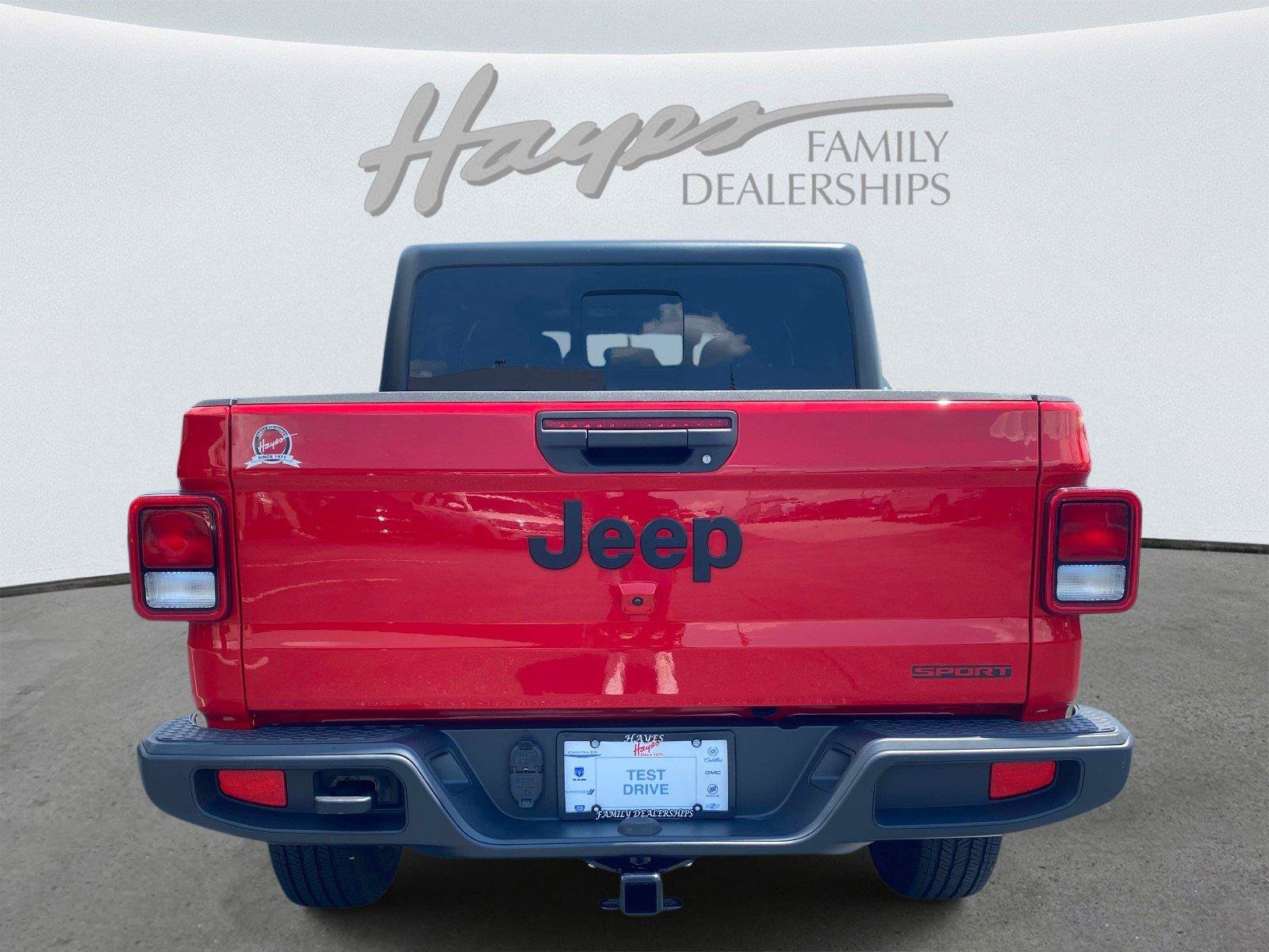 Used 2021 Jeep Gladiator Sport AWD/4WD image 4