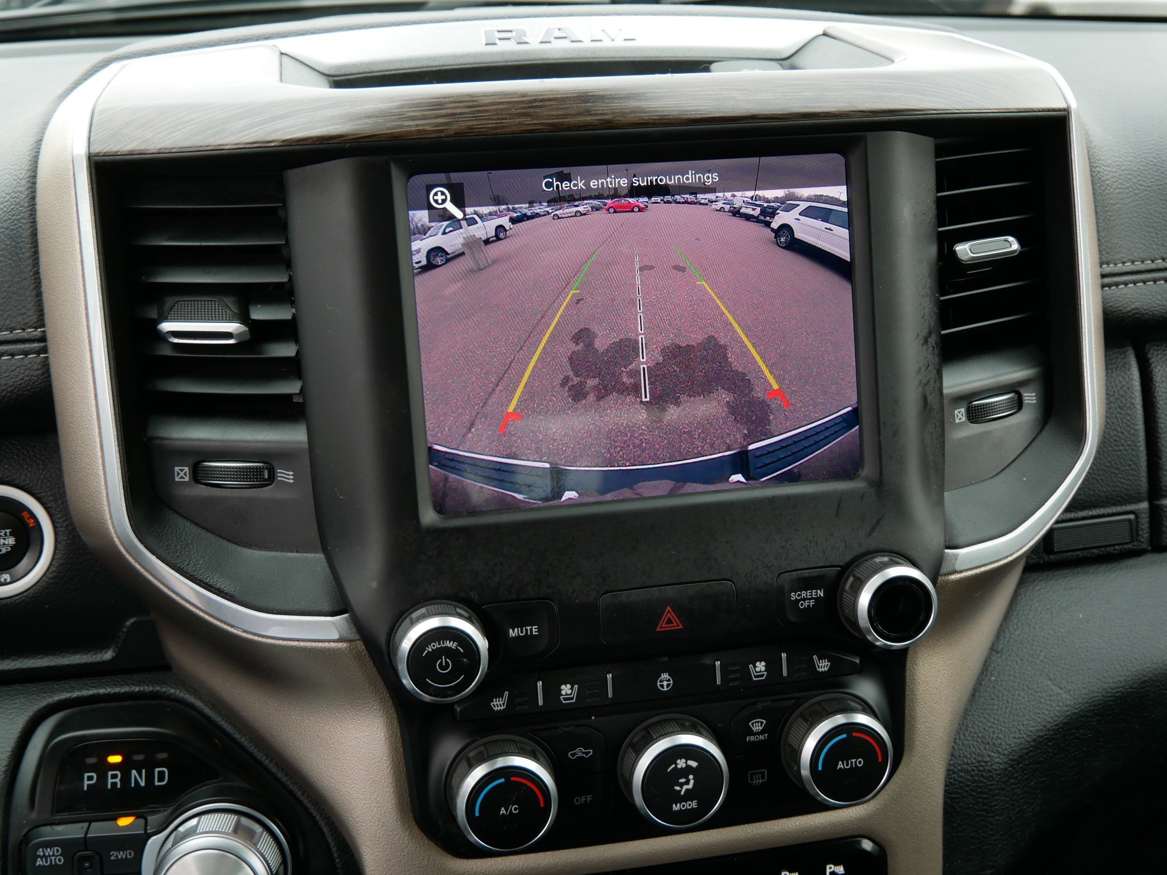 Used 2020 RAM 1500 Laramie image 32