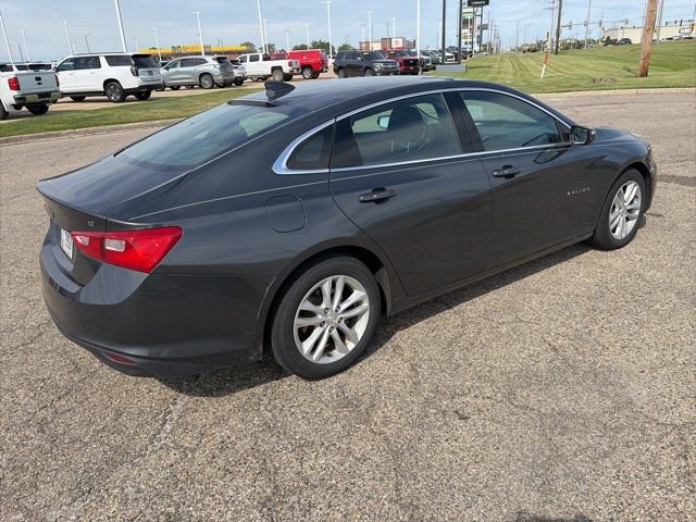 Used 2016 Chevrolet Malibu LT FWD image 3