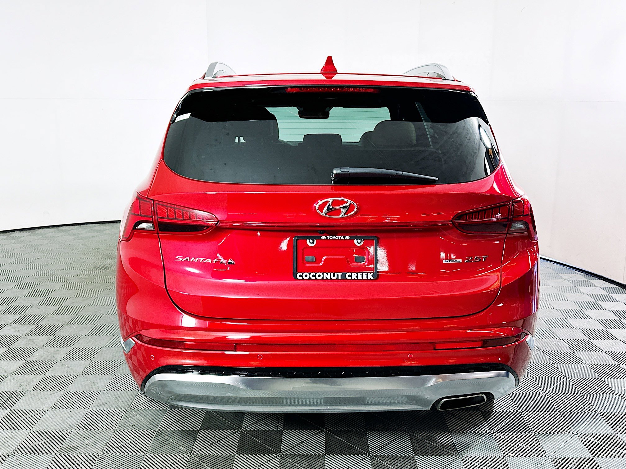 Used 2023 Hyundai Santa Fe Calligraphy AWD/4WD image 4