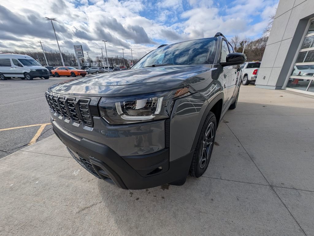 New 2026 Jeep Cherokee Laredo image 7