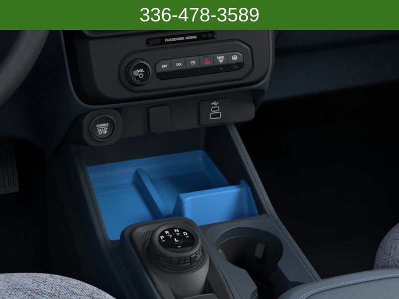 New 2025 Ford Maverick XLT w/ XLT Luxury Package FWD image 16